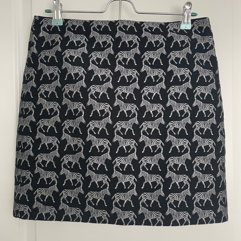 Like New JCrew Size 2 Black & Silver Zebra Skirt